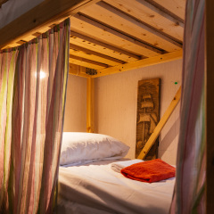 Hostel Five Кровать в женском общем номере двухъярусные кровати