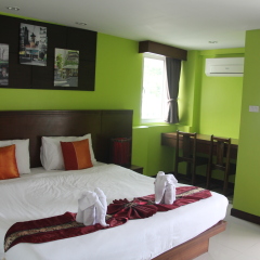 Green Harbor Patong Hotel 2* Стандартный номер фото 3