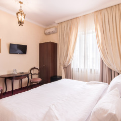 Гостиница Бристоль 4* Стандартный номер с двуспальной кроватью фото 2