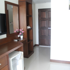 Green Harbor Patong Hotel 2* Стандартный номер фото 53