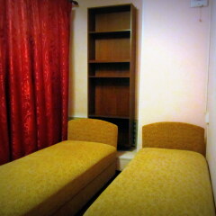 Гостевой Дом Old Flat на Жуковского Номер с общей ванной комнатой с различными типами кроватей (общая ванная комната) фото 5