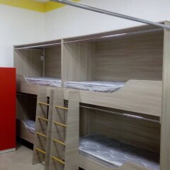 Хостел Mishka Inn Кровать в общем номере с двухъярусной кроватью