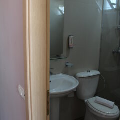 Hotel Idea in Tirana, Albania from 47$, photos, reviews - zenhotels.com bathroom photo 2