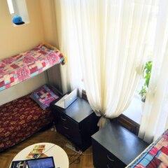 Хостел Камчатка Кровати в общем номере с двухъярусными кроватями фото 3