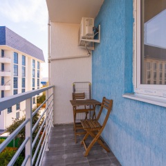 Гостиница More Apartments на Станиславского 1А-2 в Сочи отзывы, цены и фото номеров - забронировать гостиницу More Apartments на Станиславского 1А-2 онлайн балкон