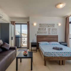 Отель SeaShells Sea View Studio-Penthouse Мальта, Буджибба - отзывы, цены и фото номеров - забронировать отель SeaShells Sea View Studio-Penthouse онлайн комната для гостей