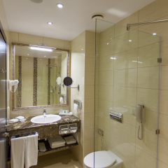 Гостиница Ramada Kazan City Centre ванная