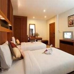 Отель Deva Suites Patong 3* Номер Премиум с разными типами кроватей фото 9