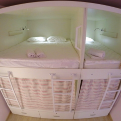 Гостиница HQ Hostelberry Кровать в общем номере с двухъярусной кроватью фото 29