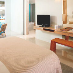 Отель Ramada by Wyndham Phuket Southsea 4* Номер Делюкс разные типы кроватей фото 4