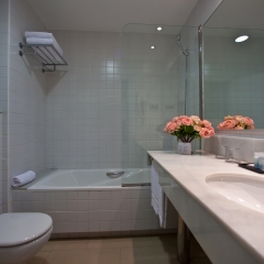 Arc La Rambla Hotel 3* Улучшенный номер с различными типами кроватей фото 4