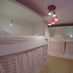 Гостиница HQ Hostelberry Кровать в общем номере с двухъярусной кроватью фото 2