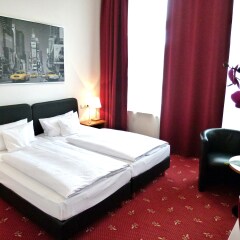 Hotel California Kurfürstendamm 35 4* Номер Делюкс с различными типами кроватей