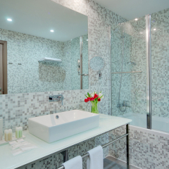 Гостиница Golden Tulip Rosa Khutor (Голден Тюлип Роза Хутор) 4* Полулюкс с различными типами кроватей фото 3