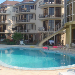 Гостиница Гостиный комплекс Holiday бассейн