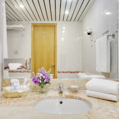 Marins Park Hotel Sochi 4* Люкс с разными типами кроватей фото 10