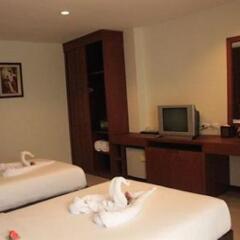 Отель Deva Suites Patong 3* Номер Премиум с разными типами кроватей фото 10