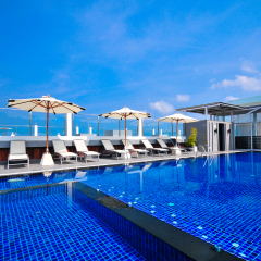 The ASHLEE Heights Patong Hotel & Suites бассейн