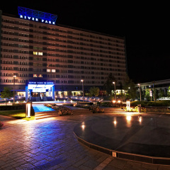 River Park Hotel вид на фасад