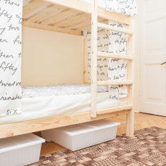 Green Hostel Кровать в женском общем номере с двухъярусной кроватью