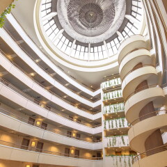 Гостиница Holiday Inn Moscow Seligerskay интерьер отеля