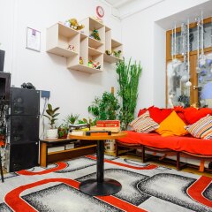 Oasis Hostel интерьер отеля