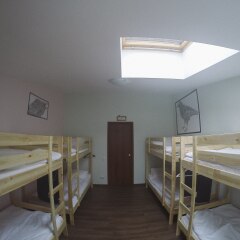 Angel Court Yard Hostel Кровать в общем номере с двухъярусной кроватью фото 16