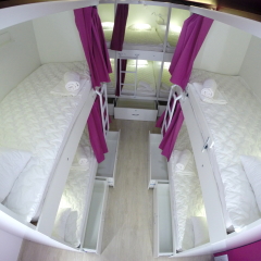 Гостиница HQ Hostelberry Кровать в общем номере с двухъярусной кроватью фото 22