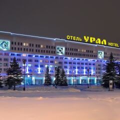 Гостиница Урал вид на фасад фото 2