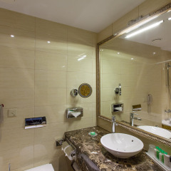 Гостиница Ramada Kazan City Centre ванная фото 2