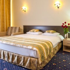 Manhattan Hotel in Chisinau, Moldova from 78$, photos, reviews - zenhotels.com guestroom