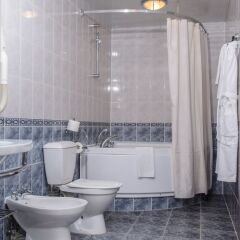 Гостиница Урал 3* Люкс с различными типами кроватей фото 5