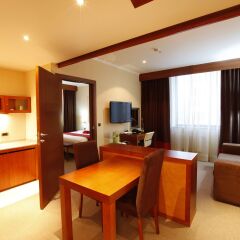 Гостиница DoubleTree by Hilton Novosibirsk 4* Люкс с разными типами кроватей фото 2
