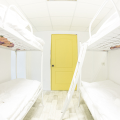 G-art Hostel Кровать в общем номере с двухъярусными кроватями фото 10