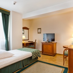Qubus Hotel Wroclaw 4* Стандартный номер с различными типами кроватей