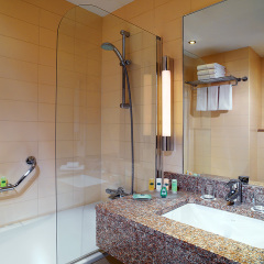 Отель Courtyard by Marriott Kazan Kremlin 4* Гостевой номер Делюкс фото 9