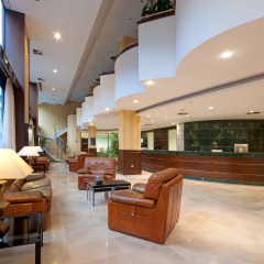 Отель TRYP Barcelona Apolo Барселона