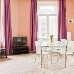 Апартаменты Royal Court Apartments Семейные апартаменты с различными типами кроватей фото 3