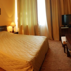 Гостиница Севастополь 3* Стандартный номер с двуспальной кроватью фото 3