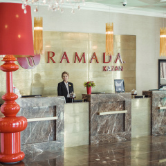Гостиница Ramada by Wyndham Kazan City Centre в Казани - забронировать гостиницу Ramada by Wyndham Kazan City Centre, цены и фото номеров Казань интерьер отеля