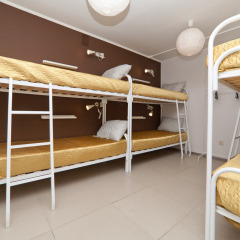 Гостиница Avrora Centr Guest House Кровать в общем номере с двухъярусной кроватью фото 2