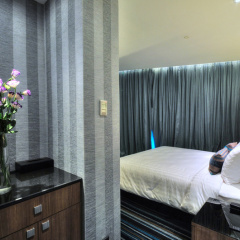 Отель The Continent Bangkok by Compass Hospitality 4* Улучшенный номер с различными типами кроватей фото 12