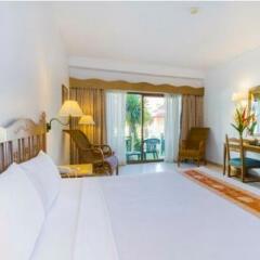 Отель Amora Beach Resort Phuket 4* Стандартный номер разные типы кроватей фото 6