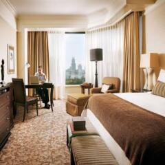 Four Seasons Hotel Singapore 5* Номер категории Премиум с различными типами кроватей