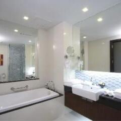 Legacy Suites Hotel Sukhumvit by Compass Hospitality 4* Представительский номер с разными типами кроватей