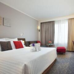 Отель Novotel Bangkok On Siam Square 4* Улучшенный номер с различными типами кроватей фото 19