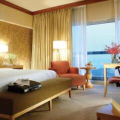 Отель Swissotel The Stamford 5* Представительский номер с различными типами кроватей фото 6