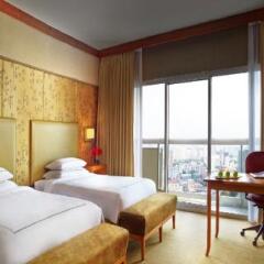 Отель Swissotel The Stamford 5* Представительский номер с различными типами кроватей фото 7