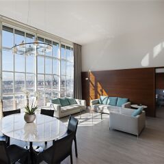 Отель DoubleTree by Hilton Turin Lingotto 4* Люкс с различными типами кроватей