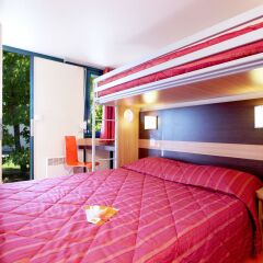 Отель Premiere Classe Lille Ouest - Lomme 2* Стандартный номер с двуспальной кроватью
